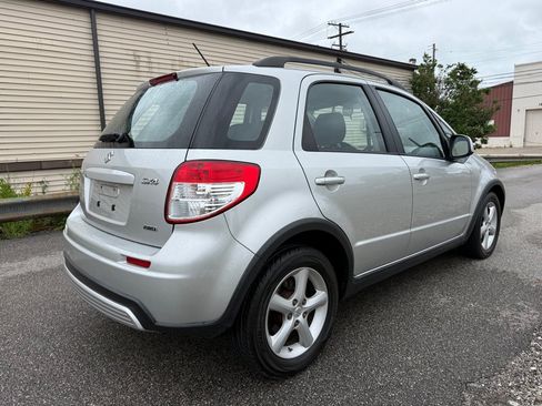 Used 2007 Suzuki SX4 AWD Hatchback image 3