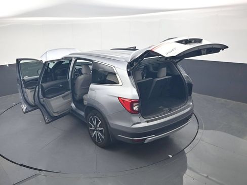 Certified 2019 Honda Pilot Touring image 39