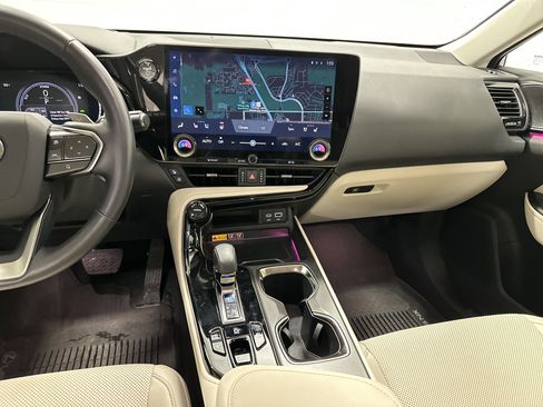 Used 2025 Lexus NX 350h AWD w/ Accessory Package (2T) image 30