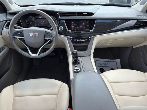 Used 2020 Cadillac XT6 Premium Luxury FWD image 23
