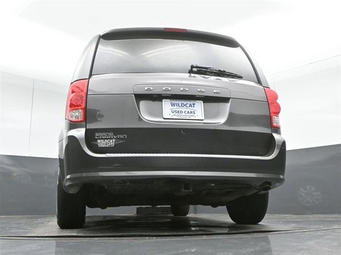 Used 2019 Dodge Grand Caravan SE w/ UConnect Hands-Free Group FWD image 35