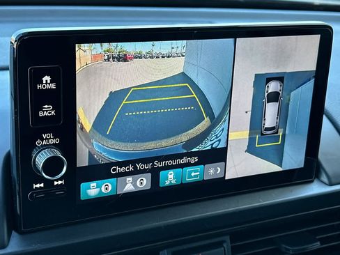 Certified 2025 Honda Pilot TrailSport image 23