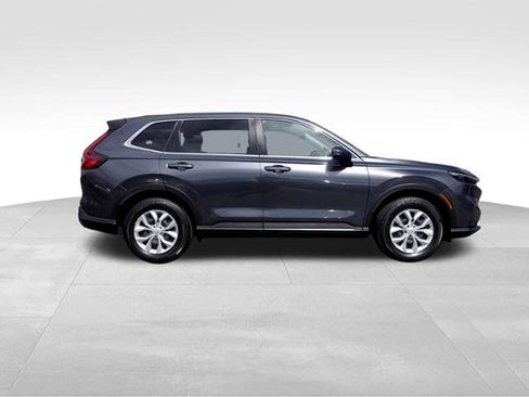 Used 2025 Honda CR-V LX image 2