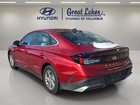 Certified 2025 Hyundai Sonata SE image 3