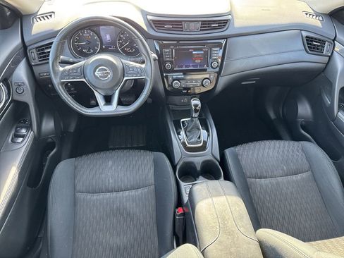 Used 2018 Nissan Rogue SV image 22