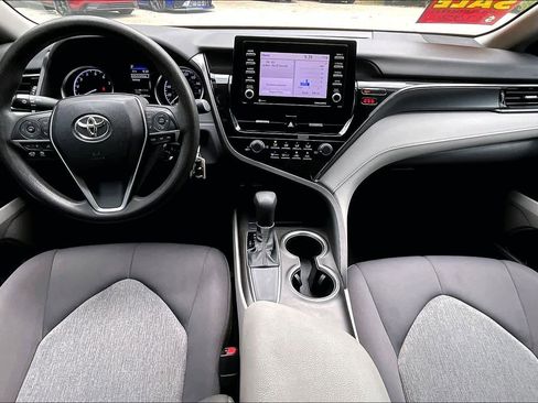 Used 2021 Toyota Camry LE image 16