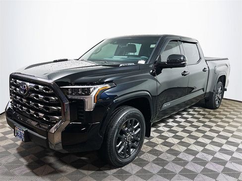 Used 2023 Toyota Tundra Platinum image 4