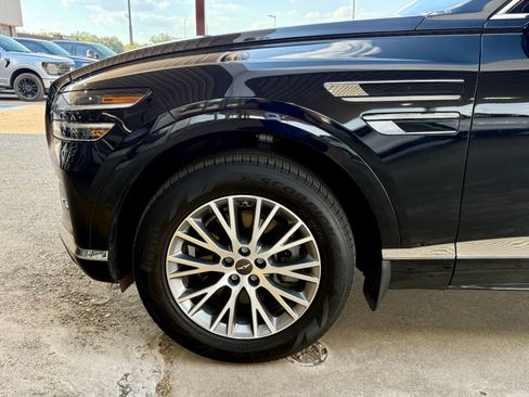 Used 2024 Genesis GV80 2.5T image 3