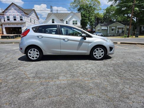 Used 2012 Ford Fiesta SE image 15