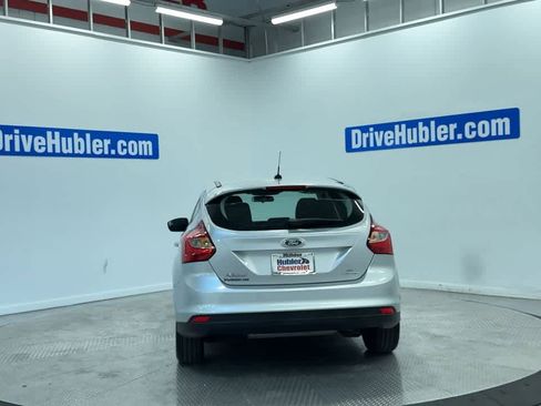 Used 2012 Ford Focus SE FWD image 9