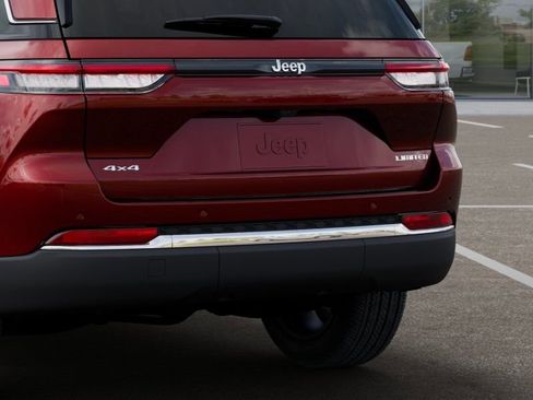 New 2026 Jeep Grand Cherokee Limited w/ Trailer Tow Package image 13