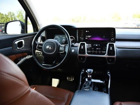 Used 2021 Kia Sorento SX Prestige AWD/4WD image 21