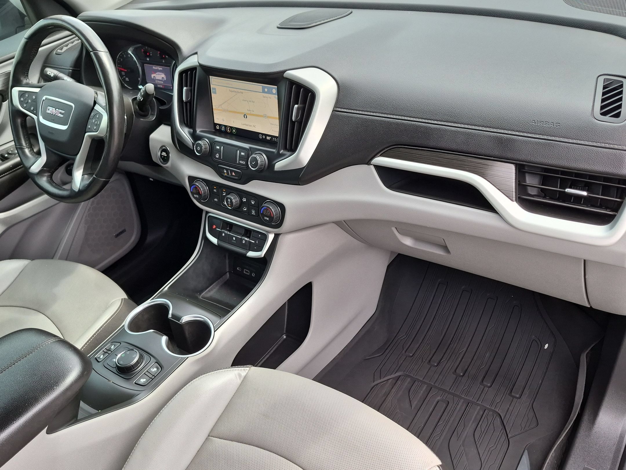 Used 2022 GMC Terrain SLT w/ Infotainment Package II AWD/4WD image 42