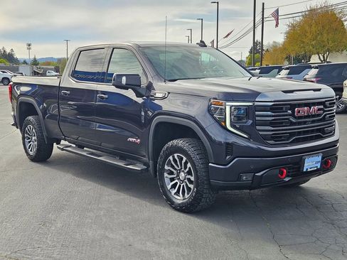 Used 2023 GMC Sierra 1500 AT4 AWD/4WD image 8