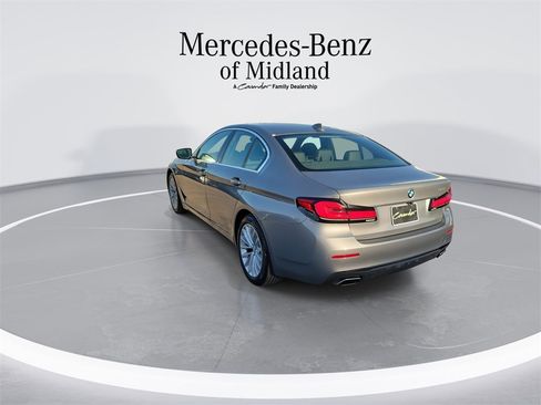Used 2023 BMW 530i image 6