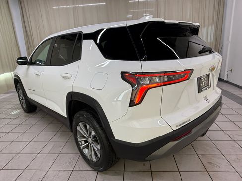 Used 2025 Chevrolet Equinox LT FWD image 8