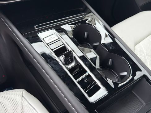 New 2026 Volkswagen Atlas Cross Sport SEL Premium R-Line AWD/4WD image 19