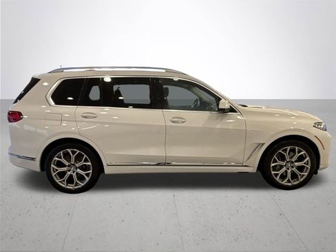 Used 2022 BMW X7 xDrive40i w/ Luxury Seating Package image 6