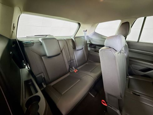 Used 2020 Volkswagen Atlas SE w/ Panoramic Sunroof Package image 32