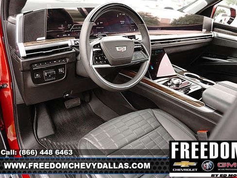 Certified 2025 Cadillac Escalade Sport Platinum w/ LPO, ONYX Package AWD/4WD image 6