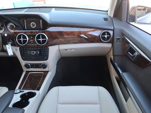 Used 2013 Mercedes-Benz GLK 250 4MATIC 4dr GLK 250 BlueTEC image 15