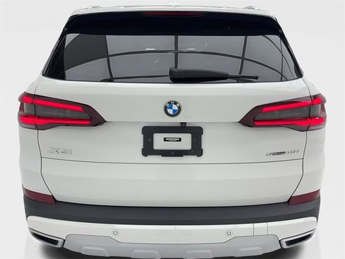 Used 2022 BMW X5 sDrive40i w/ Premium Package image 11