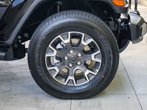 New 2026 Jeep Gladiator Sport image 10