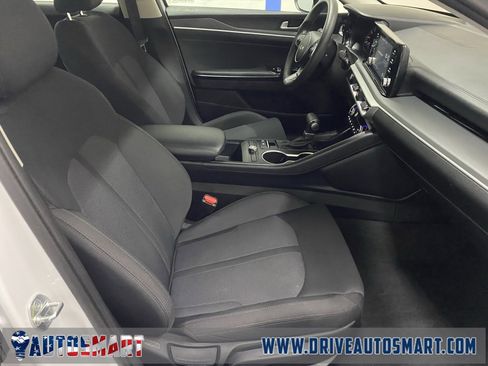 Used 2023 Kia K5 LXS image 20
