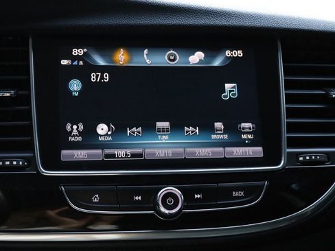 Used 2018 Buick Encore Essence image 37