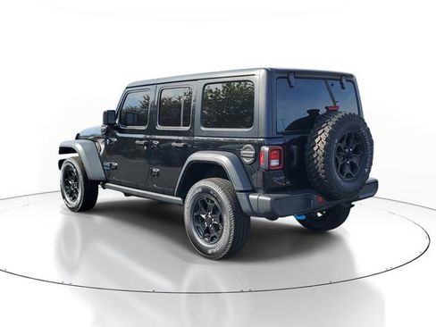 Used 2023 Jeep Wrangler Unlimited w/ Cold Weather Group AWD/4WD image 4
