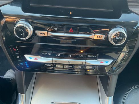 Used 2023 Ford Explorer Limited w/ Equipment Group 301A image 22