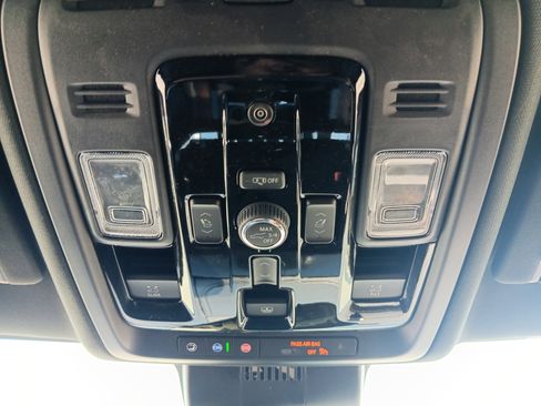 New 2026 GMC Yukon XL Denali w/ Denali Reserve Package image 12