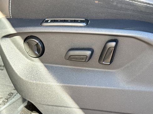 Used 2023 Volkswagen Atlas Cross Sport SEL Premium R-Line image 25