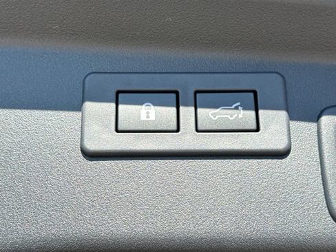 Used 2026 Subaru Outback Premium AWD/4WD image 13