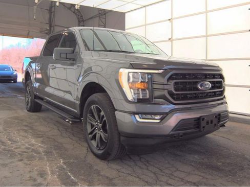 Used 2022 Ford F150 XLT w/ Equipment Group 302A High image 4
