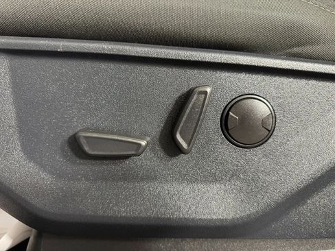 Used 2023 Ford F150 XLT w/ Equipment Group 302A High image 33