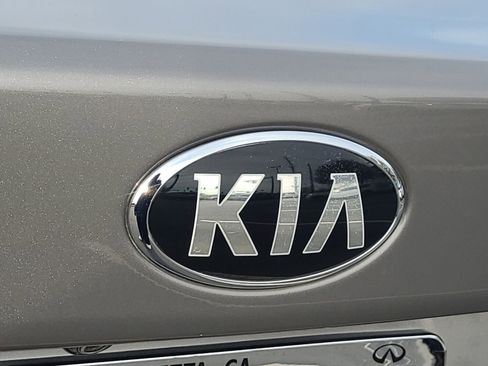 Used 2016 Kia Optima EX w/ Premium Package image 31