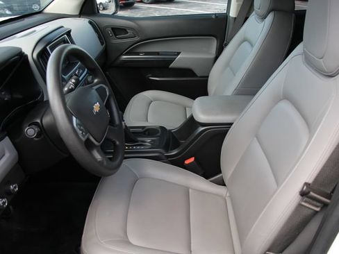 Used 2022 Chevrolet Colorado W/T w/ WT Convenience Package AWD/4WD image 13