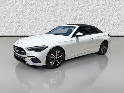 Used 2026 Mercedes-Benz CLE 300 4MATIC Cabriolet image 7