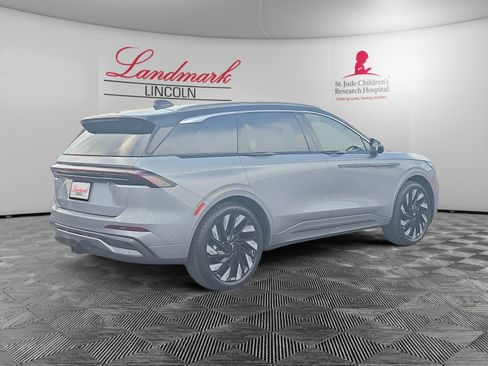 Used 2024 Lincoln Nautilus Black Label w/ Jet Appearance Package (87T) AWD/4WD image 5