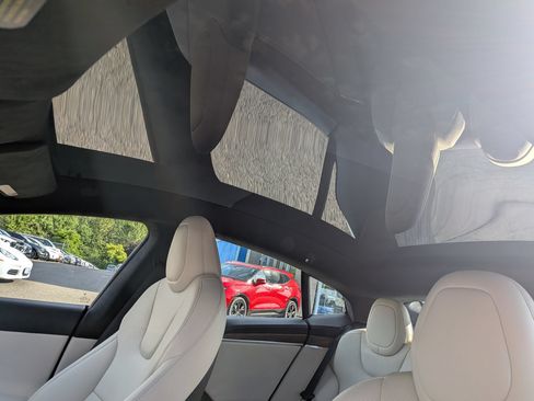 Used 2022 Tesla Model S AWD/4WD image 18