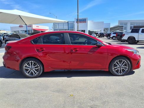 Certified 2024 Kia Forte GT-Line image 8