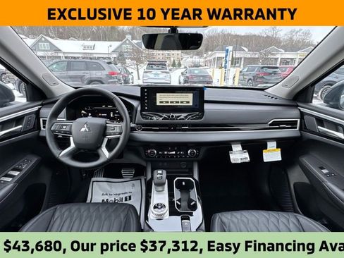 New 2026 Mitsubishi Outlander SEL image 14