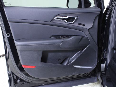 Used 2023 Kia Sportage SX image 18