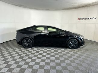 Used 2024 Toyota Prius LE video 2