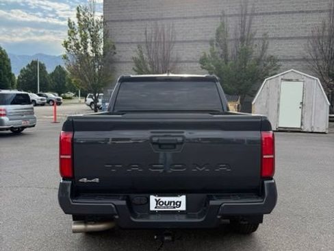 Certified 2024 Toyota Tacoma SR5 AWD/4WD image 7