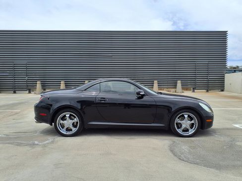 Used 2005 Lexus SC 430 Convertible RWD image 7