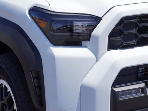 New 2026 Toyota 4Runner TRD Off-Road Premium AWD/4WD image 3