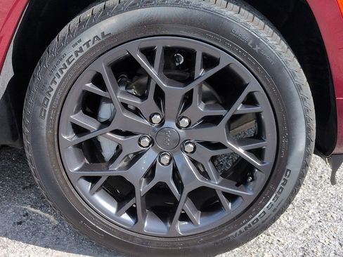 Used 2025 Jeep Grand Cherokee Summit AWD/4WD image 11