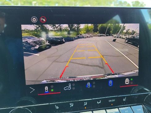 New 2026 GMC Canyon Elevation w/ Convenience Package RWD image 19